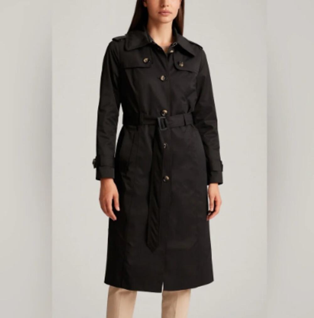 London Fog black single breasted belted trenchcoat with removable hood Medium